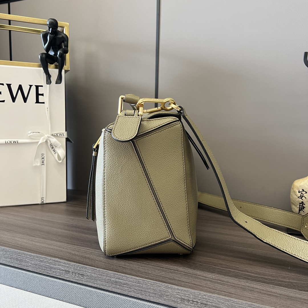 Loewe Puzzle Bags